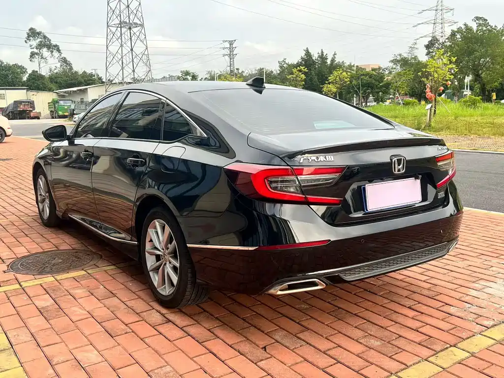 Honda Accord — фото 5