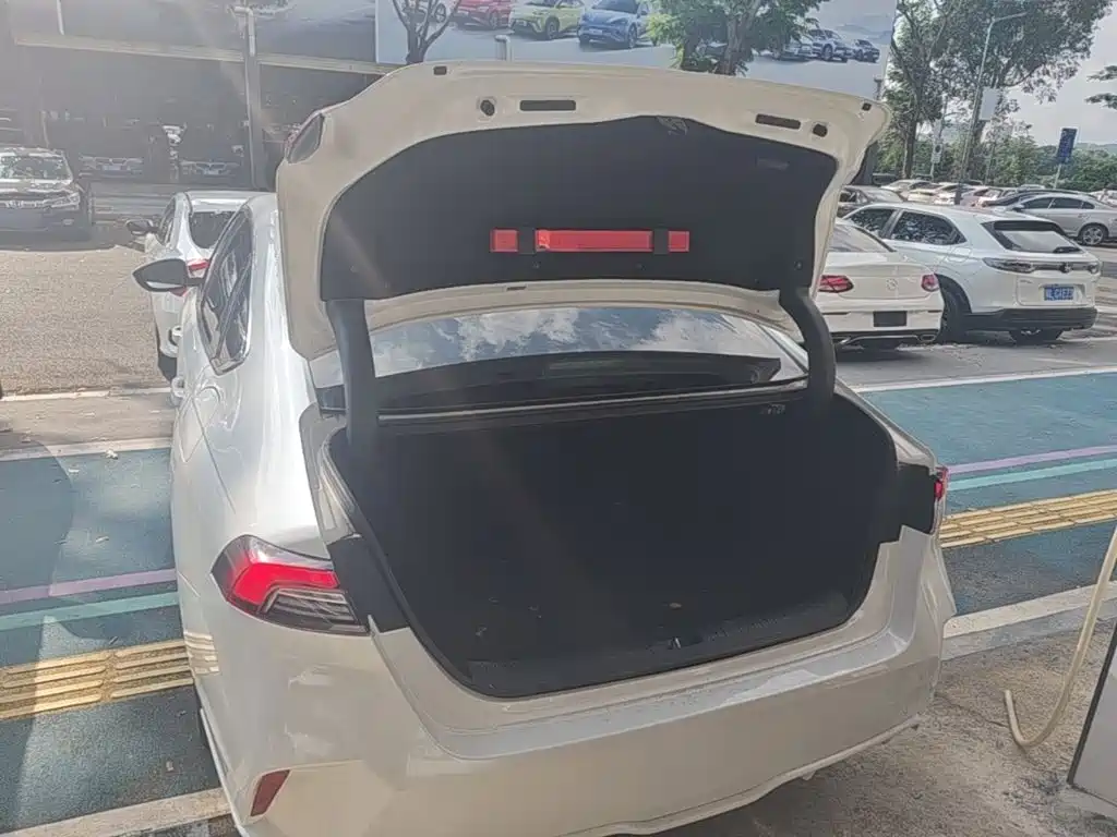 Honda Inspire — фото 19