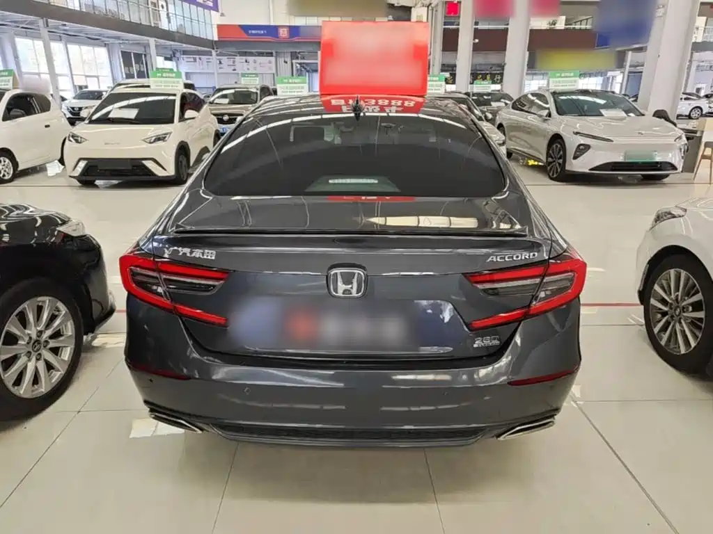 Honda Accord — фото 6