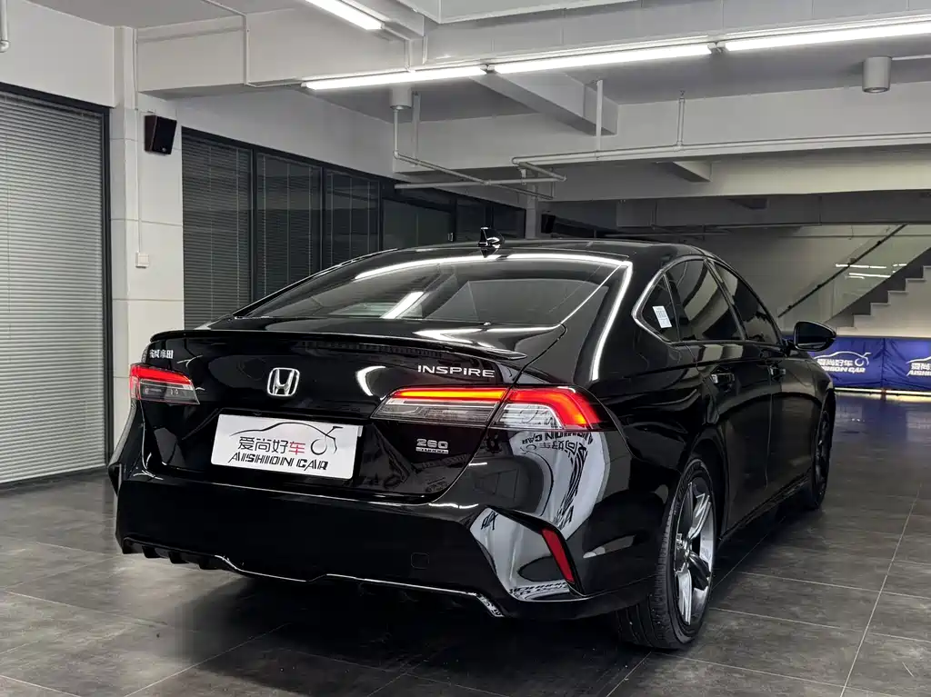 Honda Inspire — фото 7