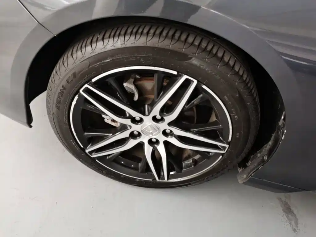 Honda Accord — фото 23