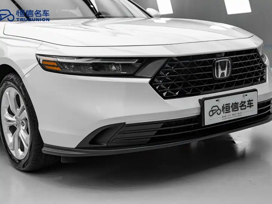 Honda Accord — фото 6