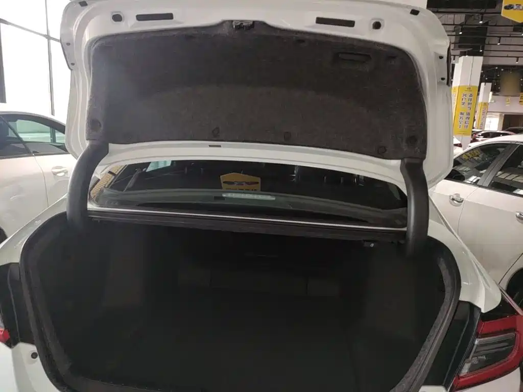 Honda Accord — фото 19