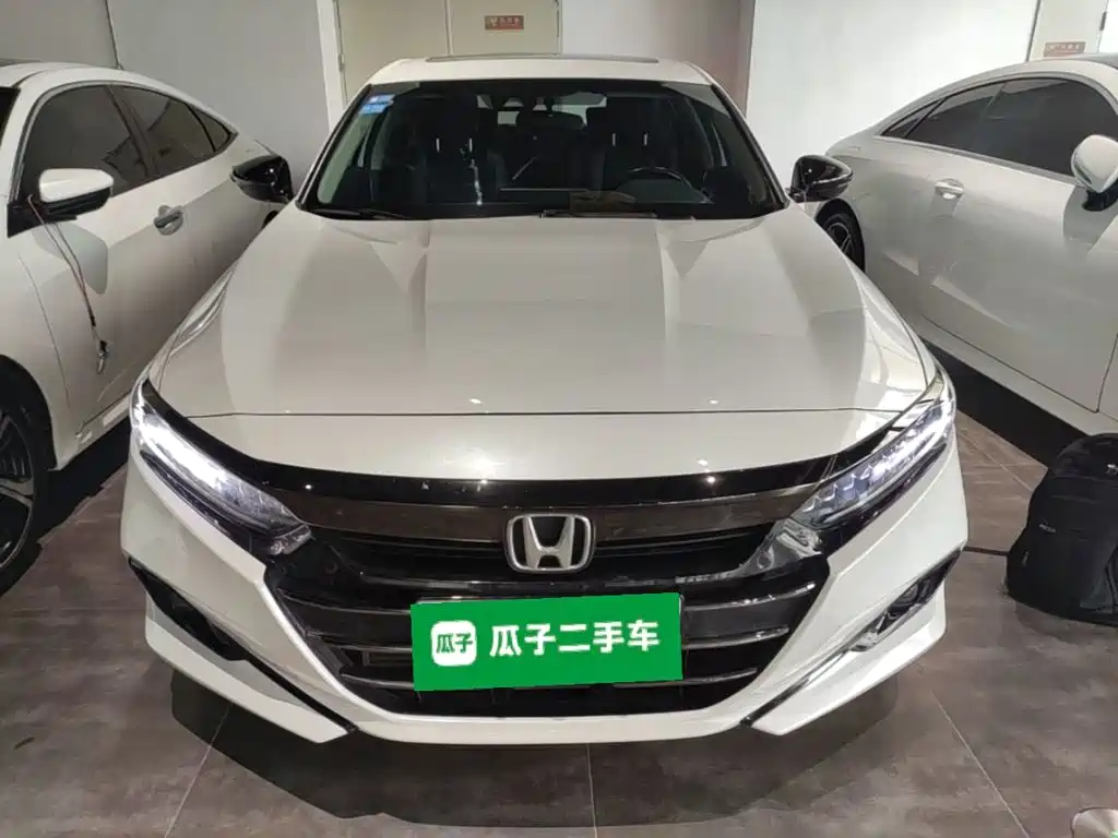 Honda Accord — фото 3