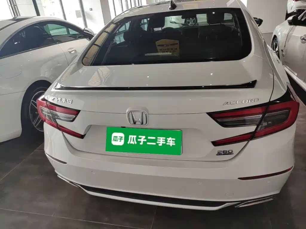 Honda Accord — фото 6