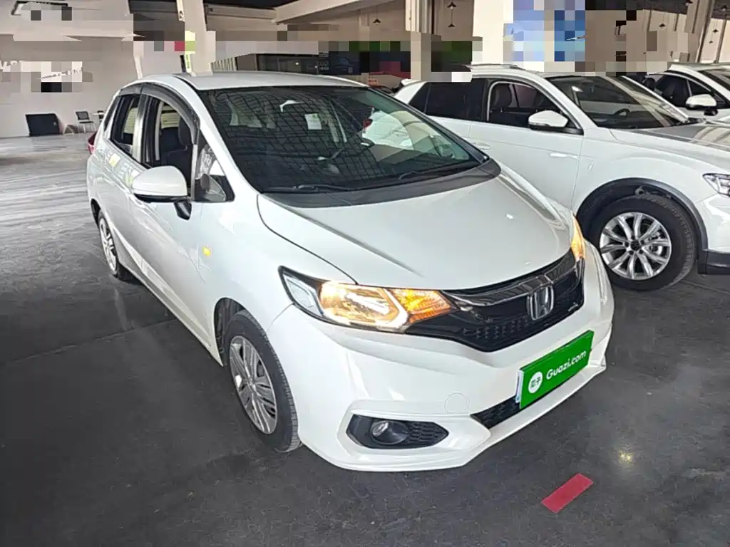 Honda Fit — фото 4
