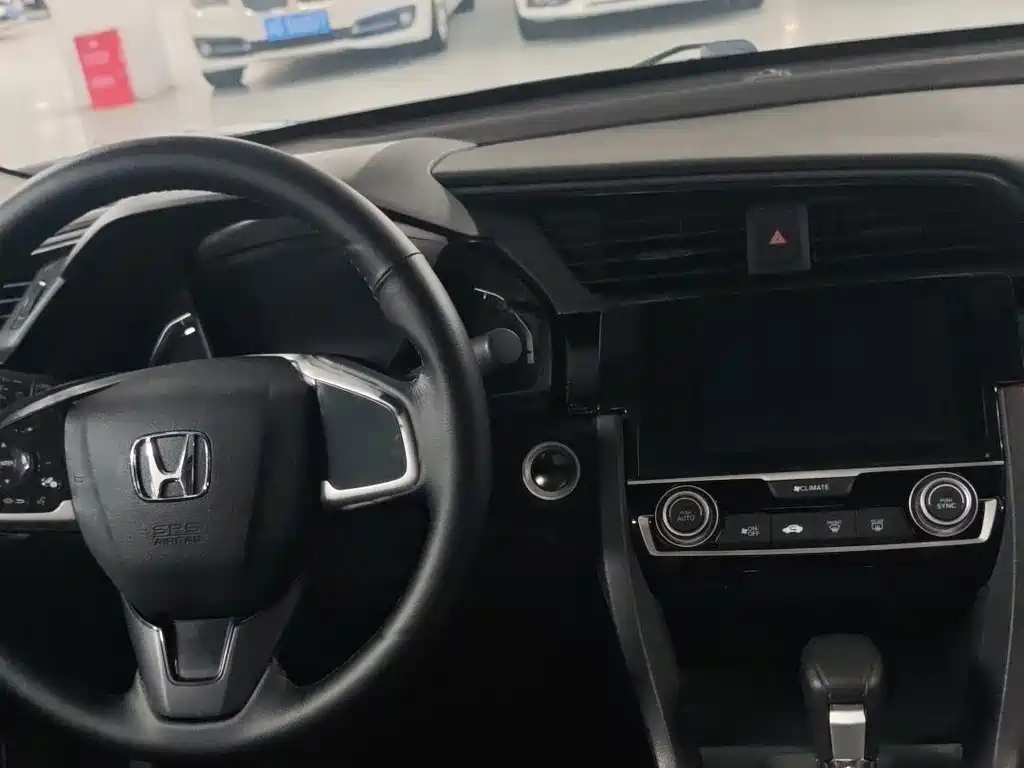 Honda Civic — фото 14