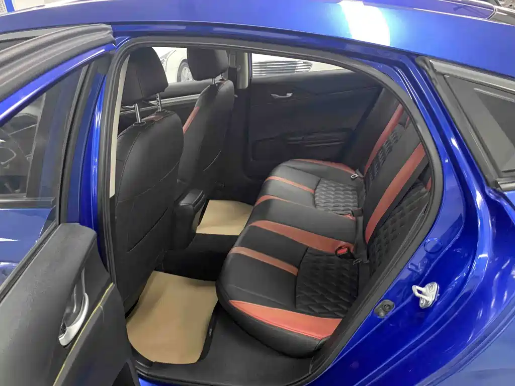 Honda Civic — фото 9