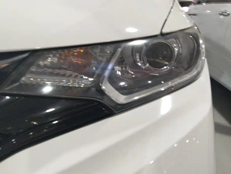 Honda Fit — фото 5