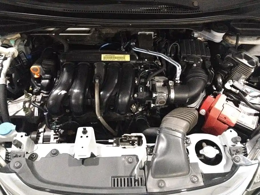 Honda Fit — фото 10