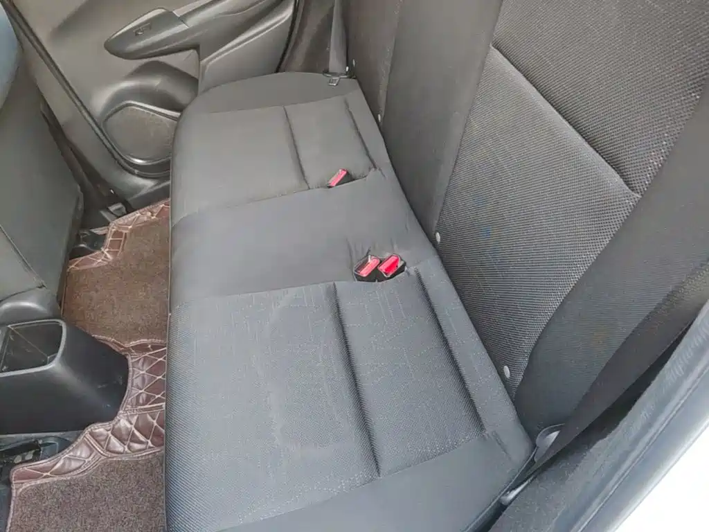 Honda Fit — фото 17