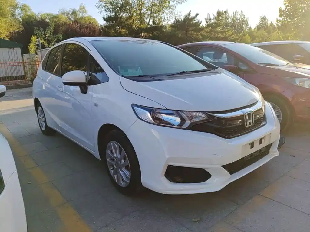 Honda Fit — фото 4