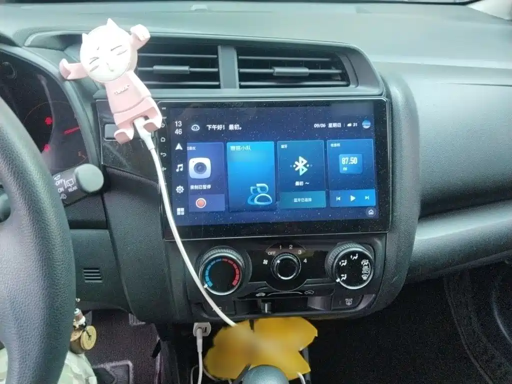 Honda Fit — фото 6