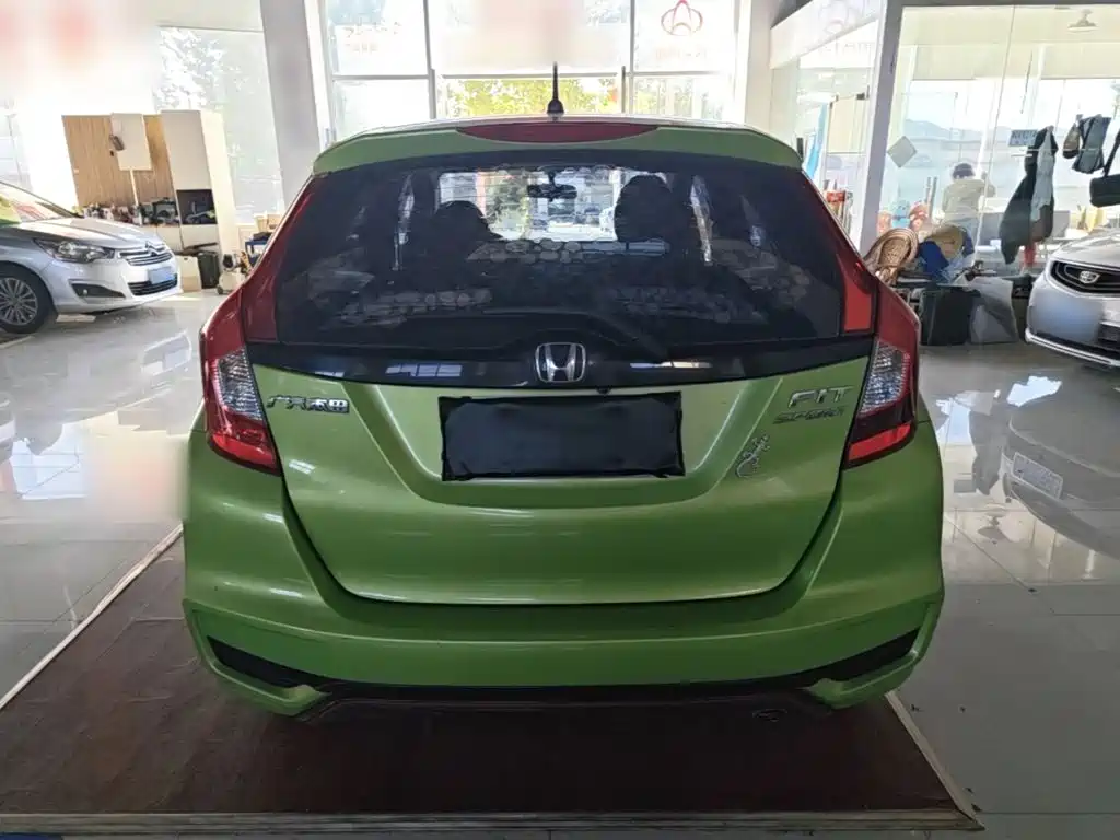 Honda Fit — фото 6