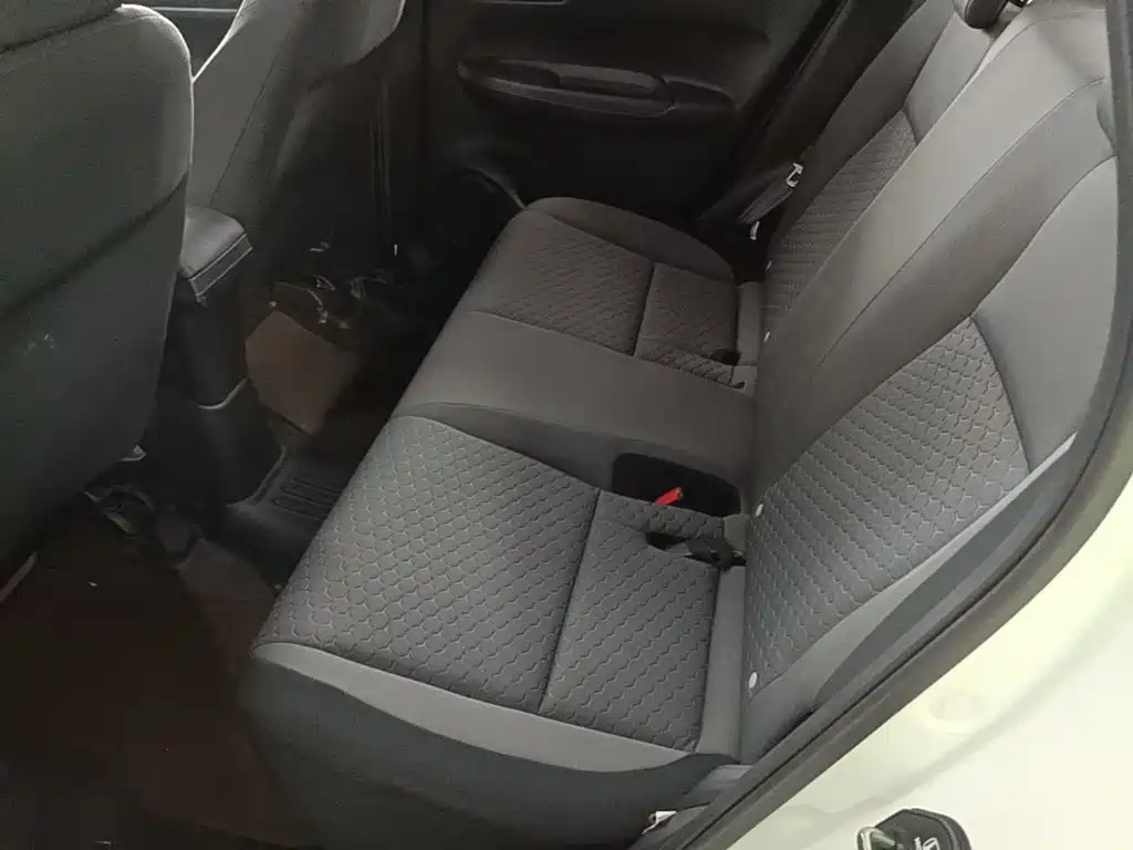 Honda Fit — фото 17