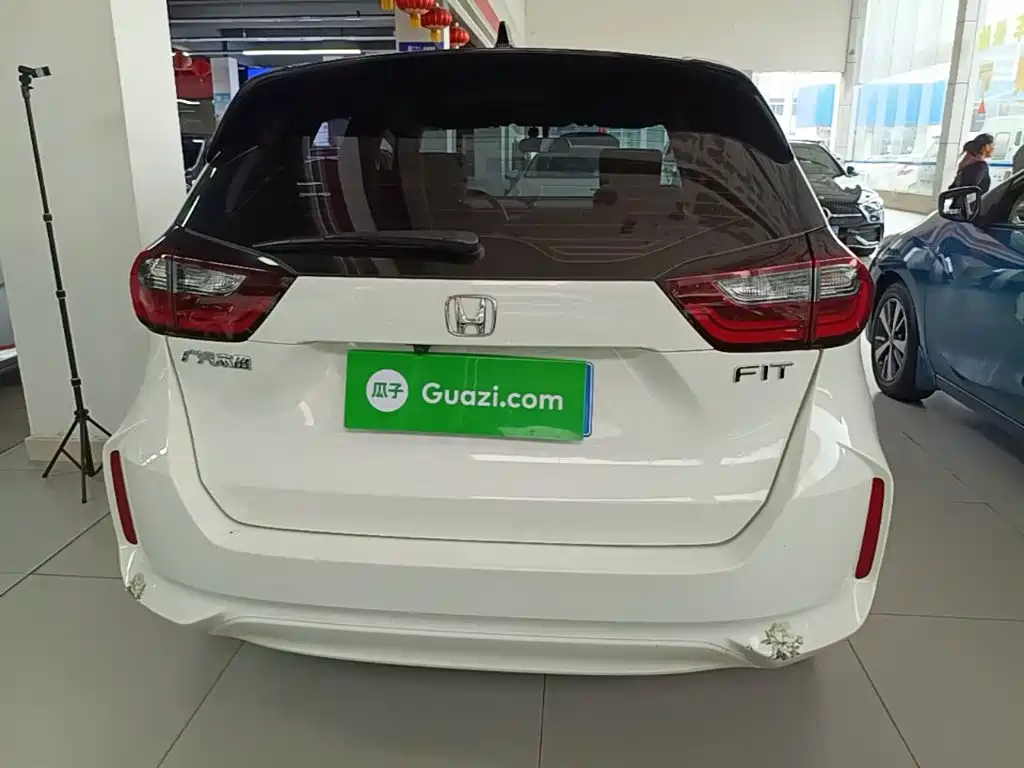 Honda Fit — фото 6