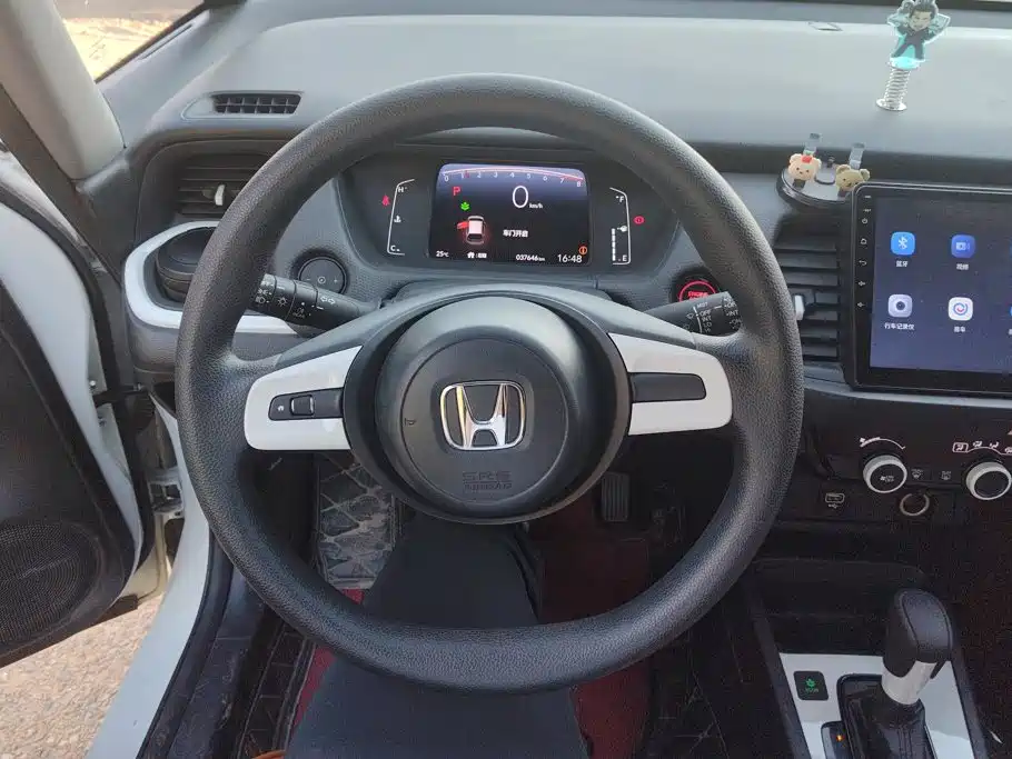 Honda Fit — фото 15