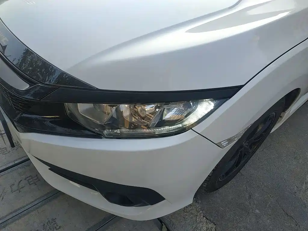 Honda Civic — фото 15