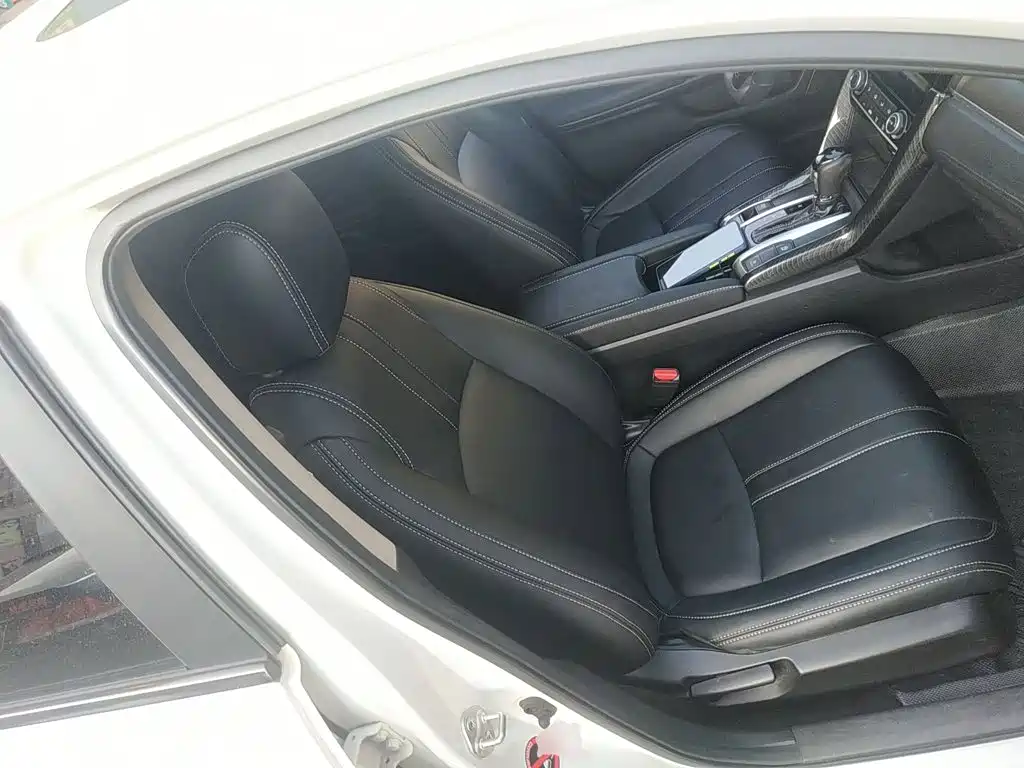Honda Civic — фото 17