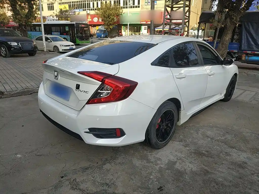 Honda Civic — фото 23