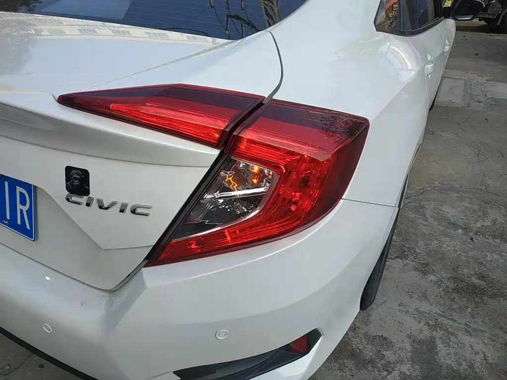 Honda Civic — фото 24
