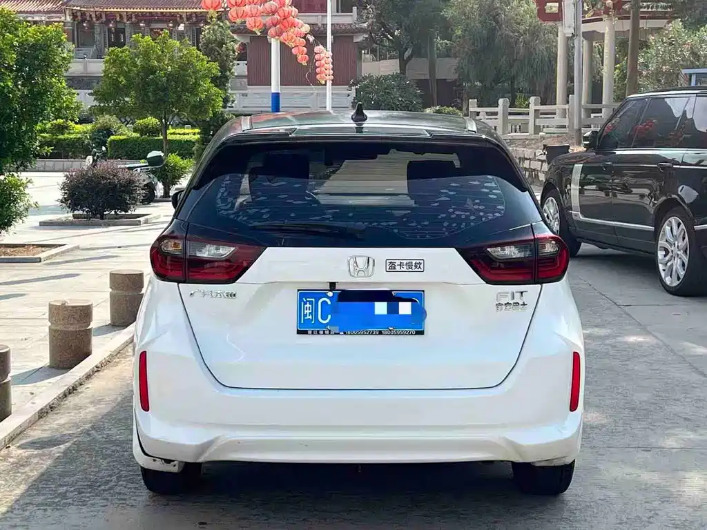 Honda Fit — фото 5