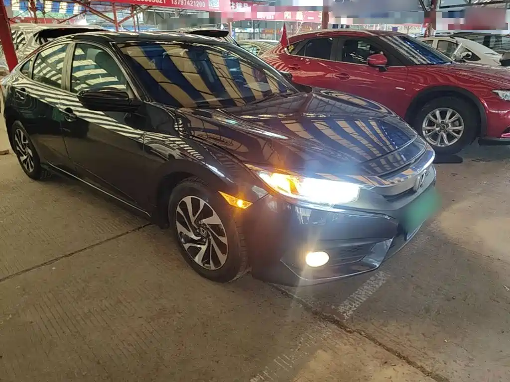 Honda Civic — фото 4