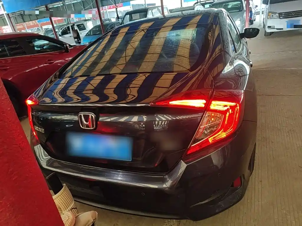 Honda Civic — фото 6