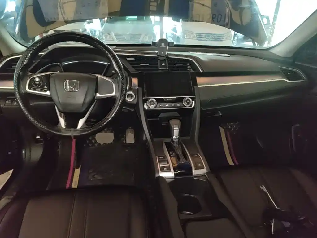 Honda Civic — фото 10