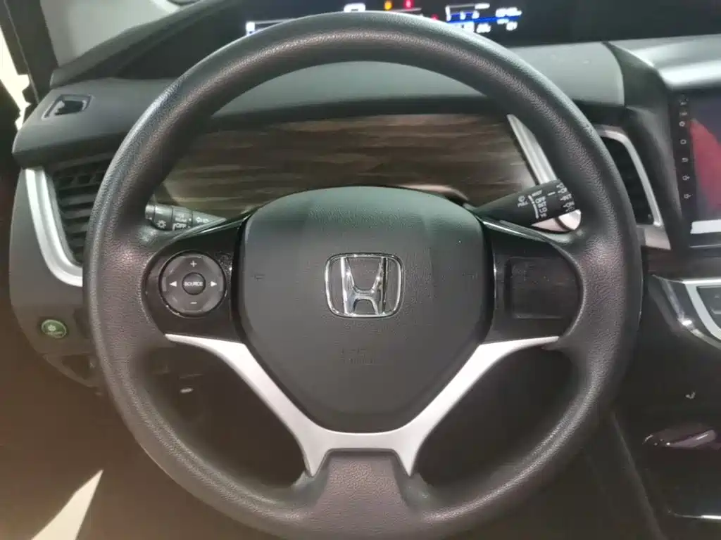Honda Jade — фото 11