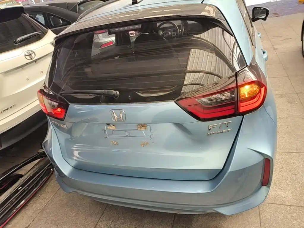 Honda Fit — фото 6