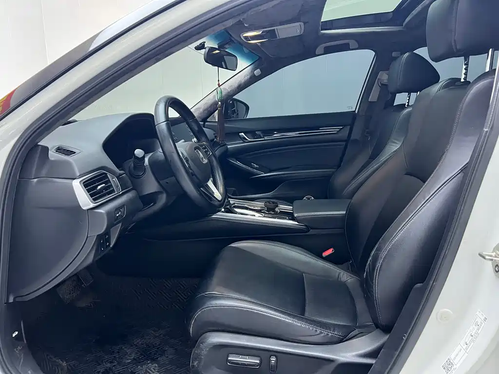 Honda Accord — фото 3