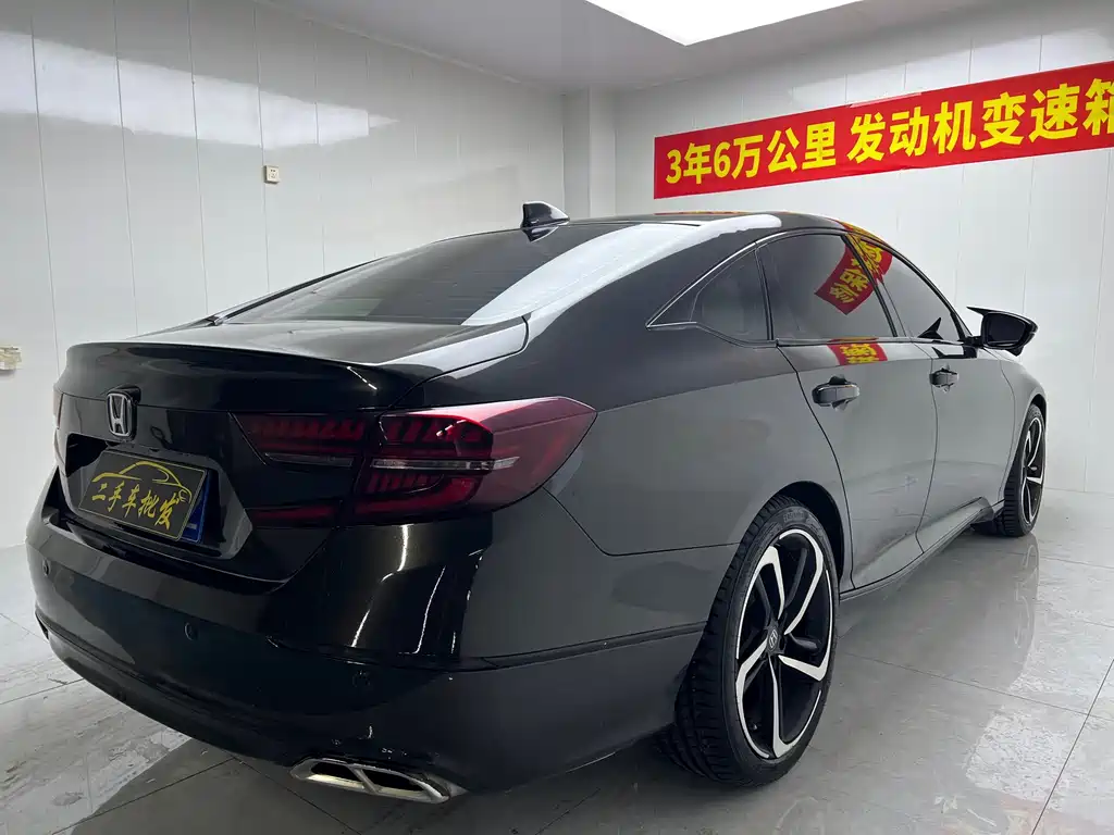 Honda Accord — фото 6