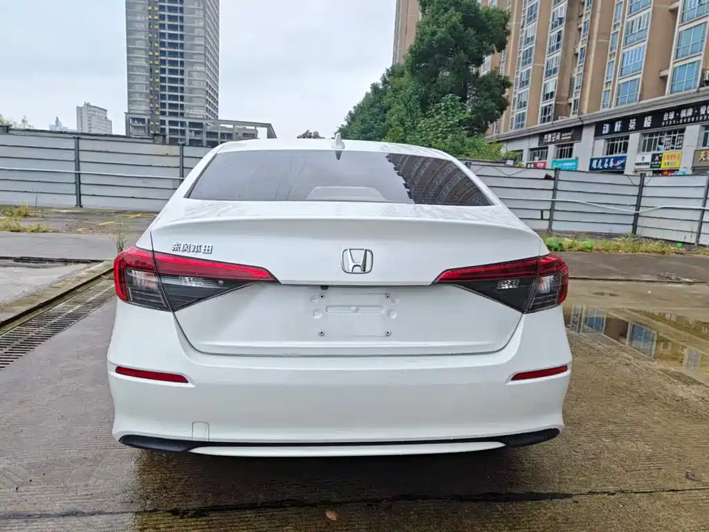 Honda Civic — фото 8