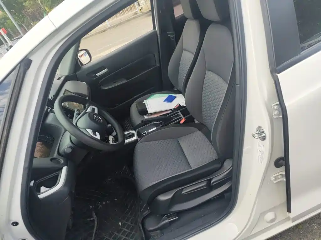 Honda Fit — фото 11