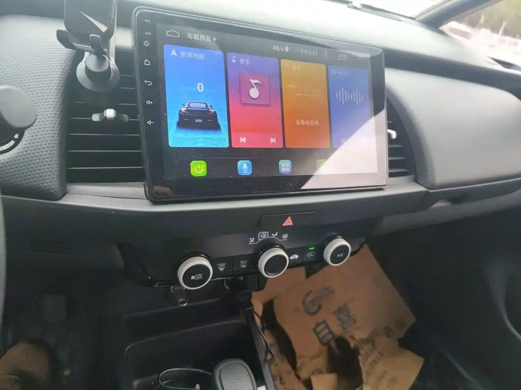 Honda Fit — фото 9