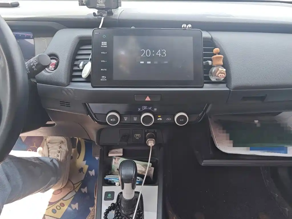 Honda Fit — фото 9