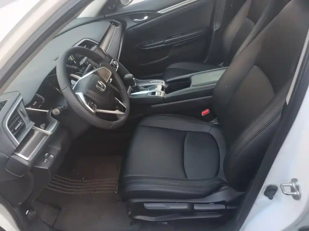 Honda Civic — фото 15