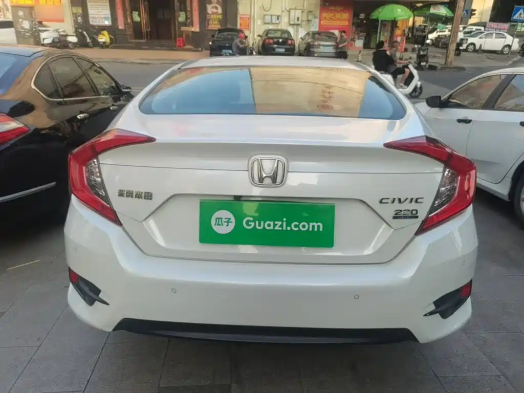 Honda Civic — фото 6