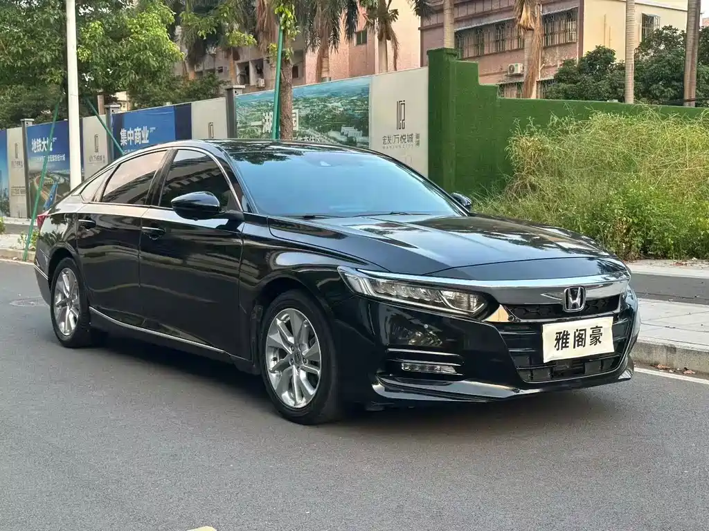 Honda Accord — фото 3