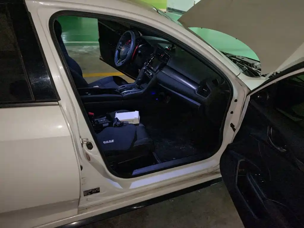 Honda Civic — фото 19