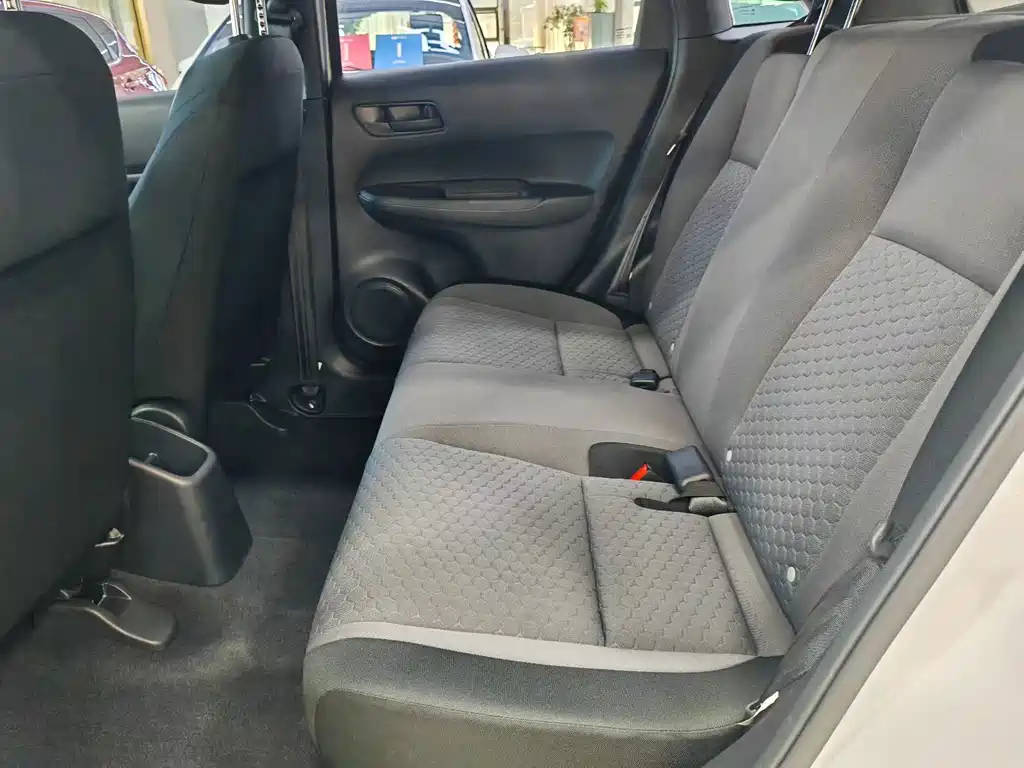 Honda Fit — фото 4