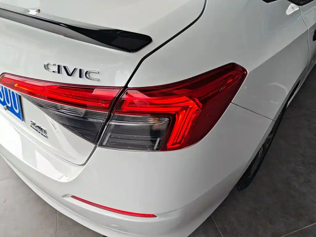 Honda Civic — фото 8