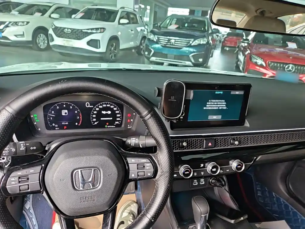 Honda Civic — фото 10