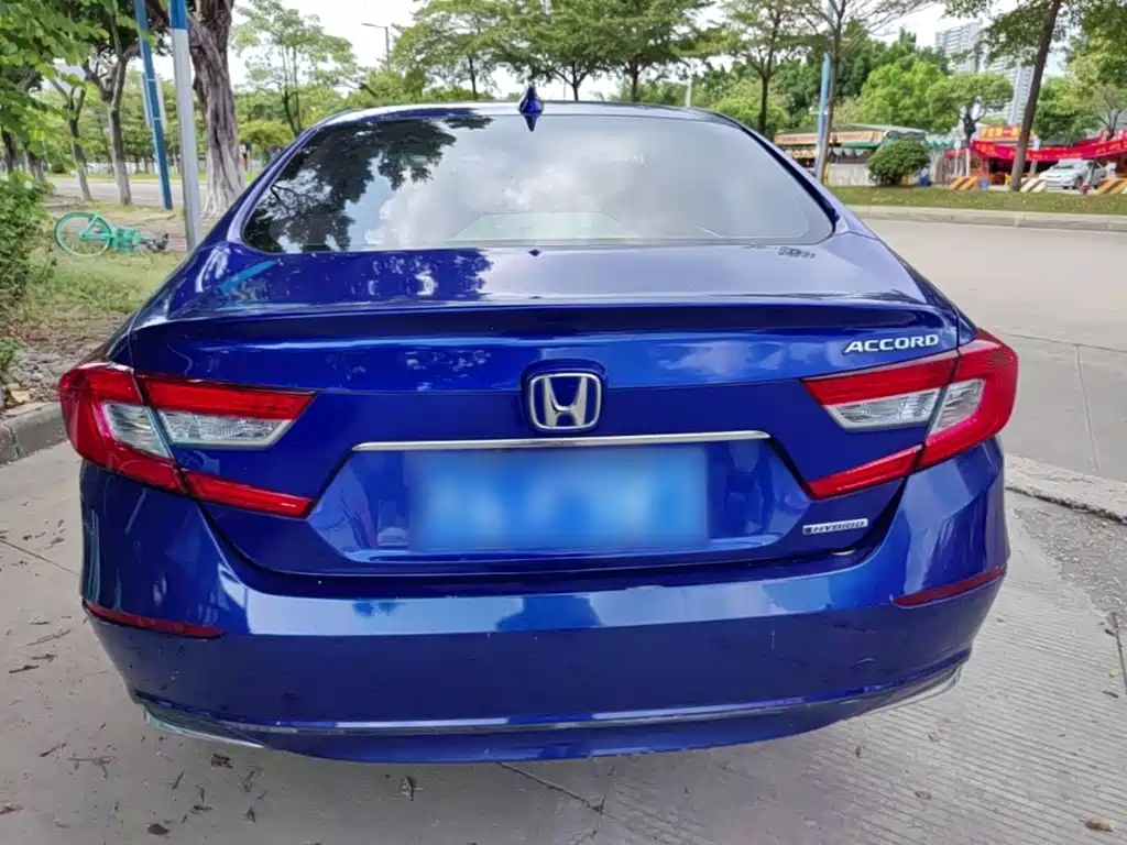 Honda Accord — фото 6
