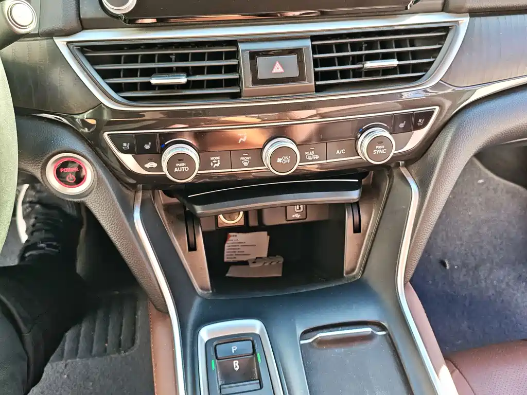 Honda Inspire — фото 17