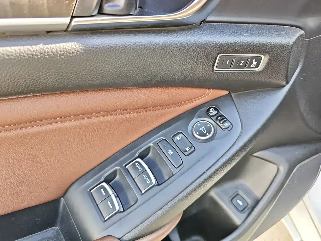 Honda Inspire — фото 19