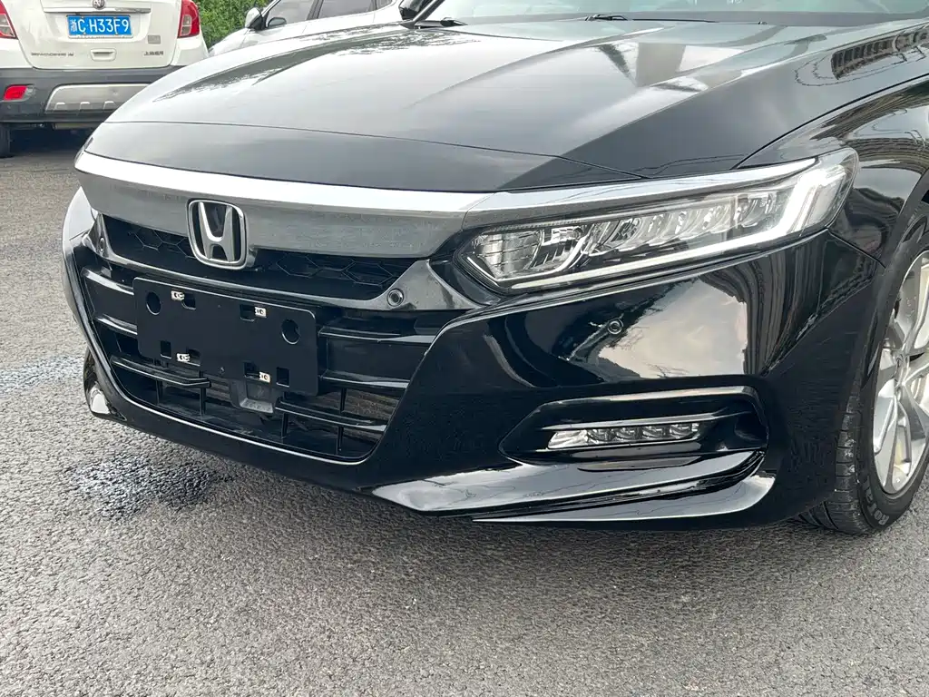 Honda Accord — фото 27