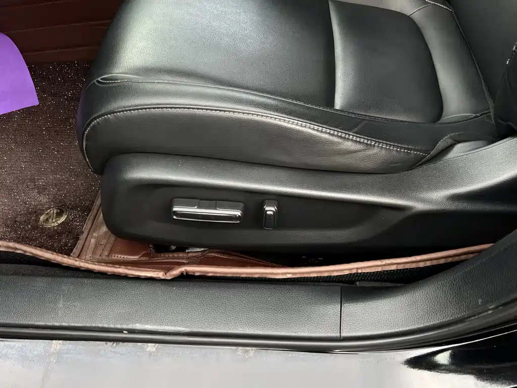 Honda Accord — фото 10