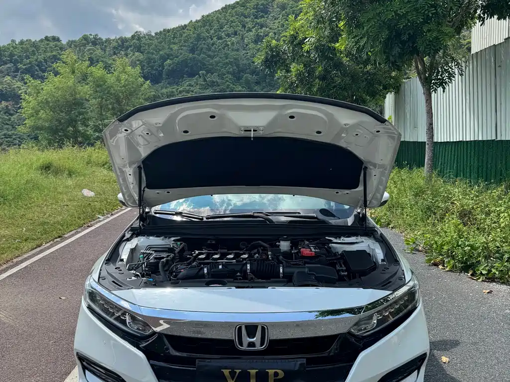Honda Accord — фото 6